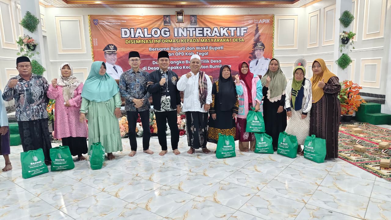dialog-interktif-bersama-bupati-tegal-dalam-acara-buapti-tilik-desa